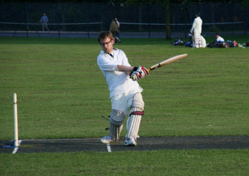 Steve Ward makes his way towards 12